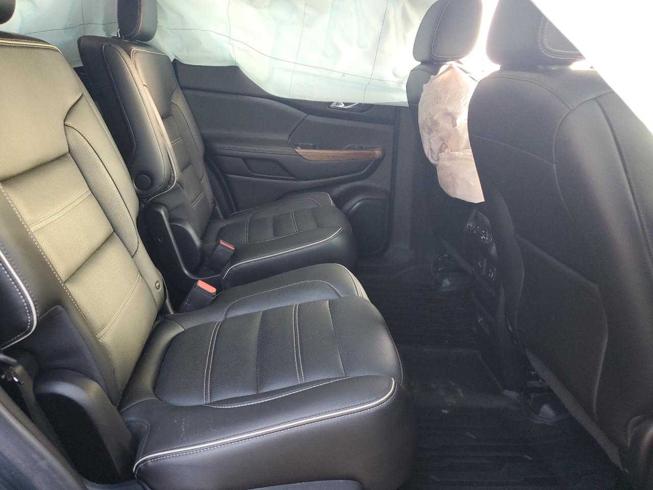 2019 GMC Acadia - Image 11