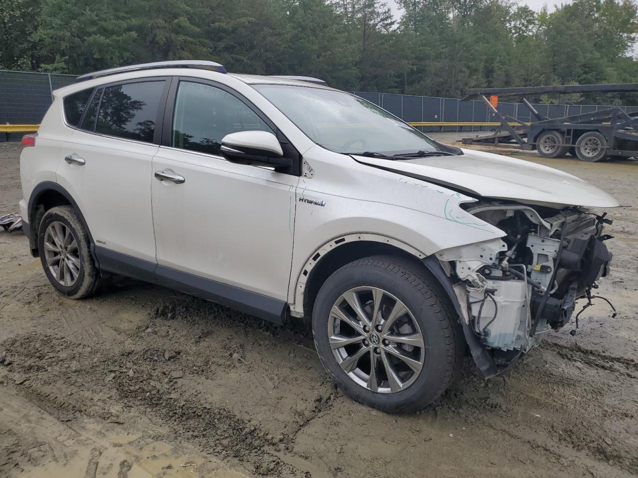 2018 Toyota RAV 4 - Image 4