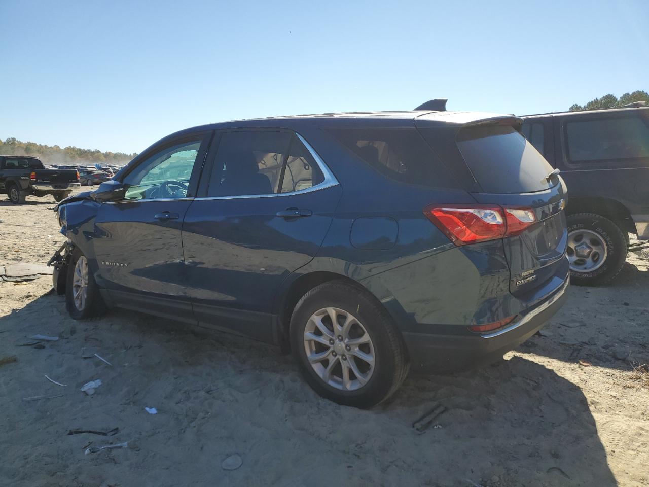 2019 Chevrolet Equinox - Image 2