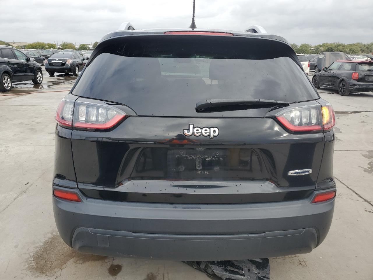 2019 Jeep Cherokee Latitude VIN: 1C4PJLCB7KD215431 Lot: 78165444