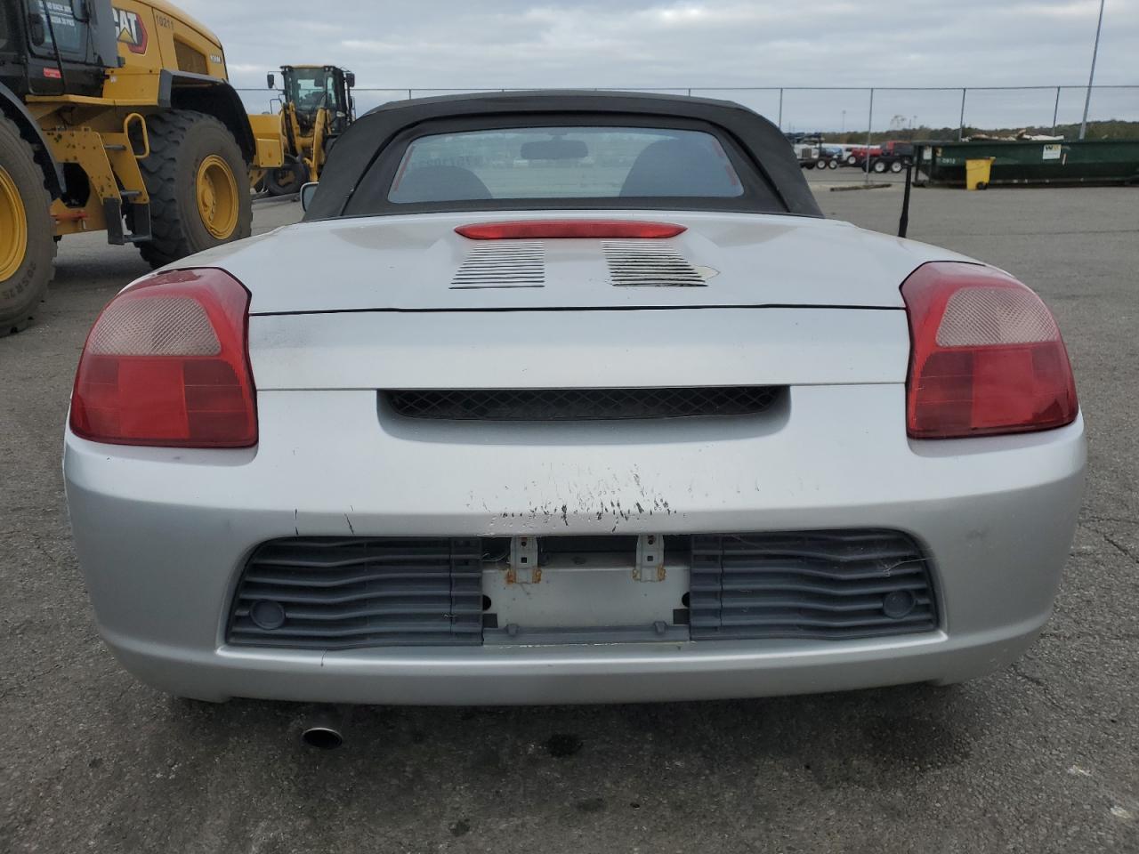 JTDFR320810029195 2001 Toyota Mr2 Spyder