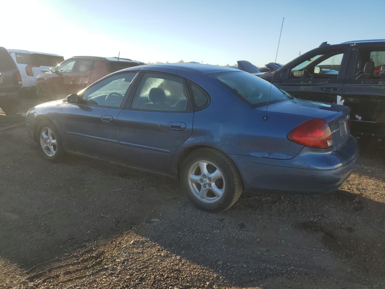 2002 Ford Taurus - Image 2