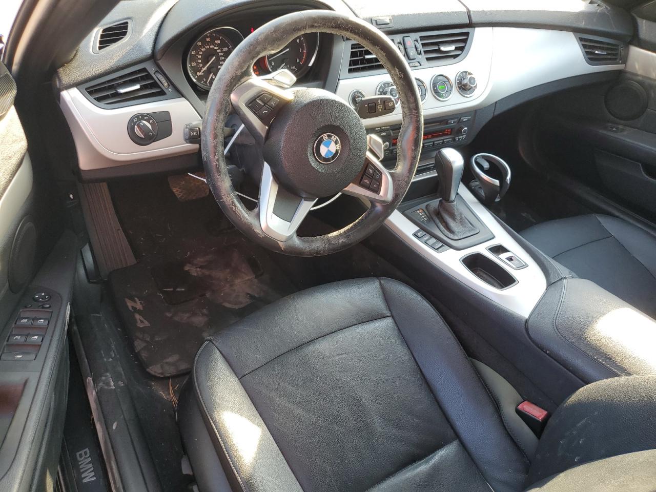 WBALM5C56BE379966 2011 BMW Z4 Sdrive30I