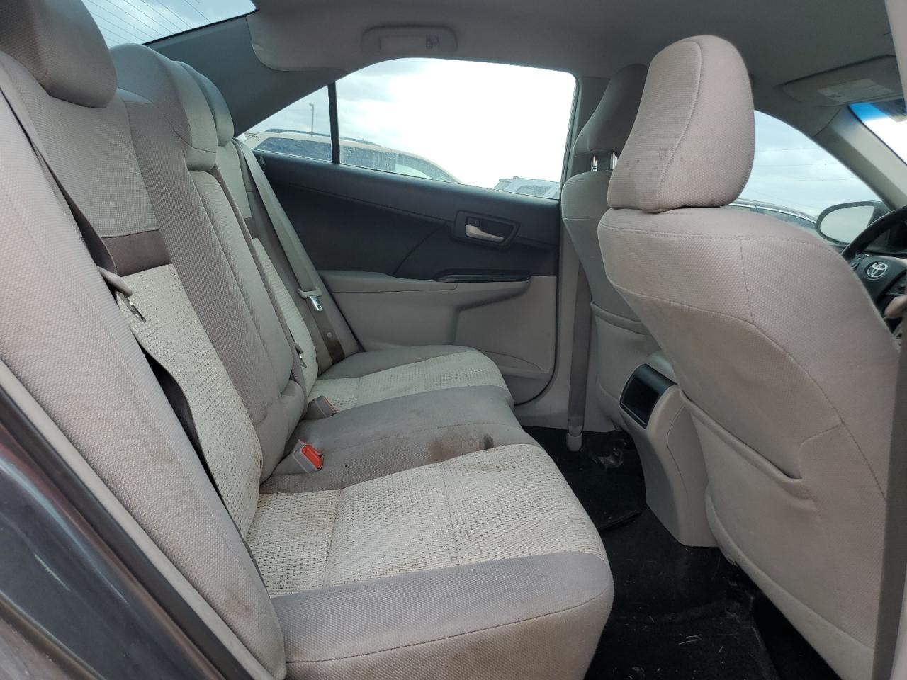 2013 Toyota Camry - Image 10