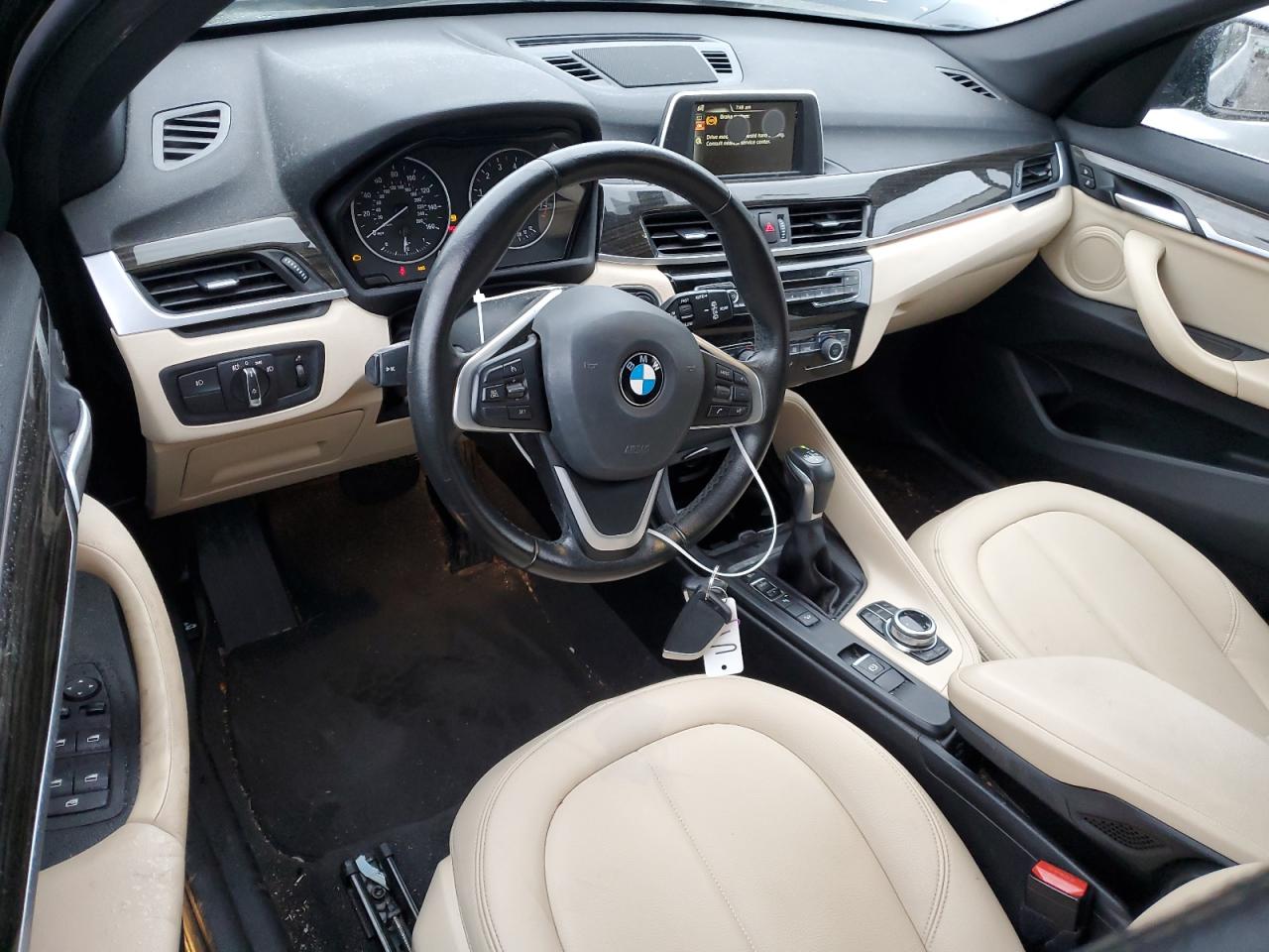 WBXHT3C30H5F75091 2017 BMW X1 xDrive28I