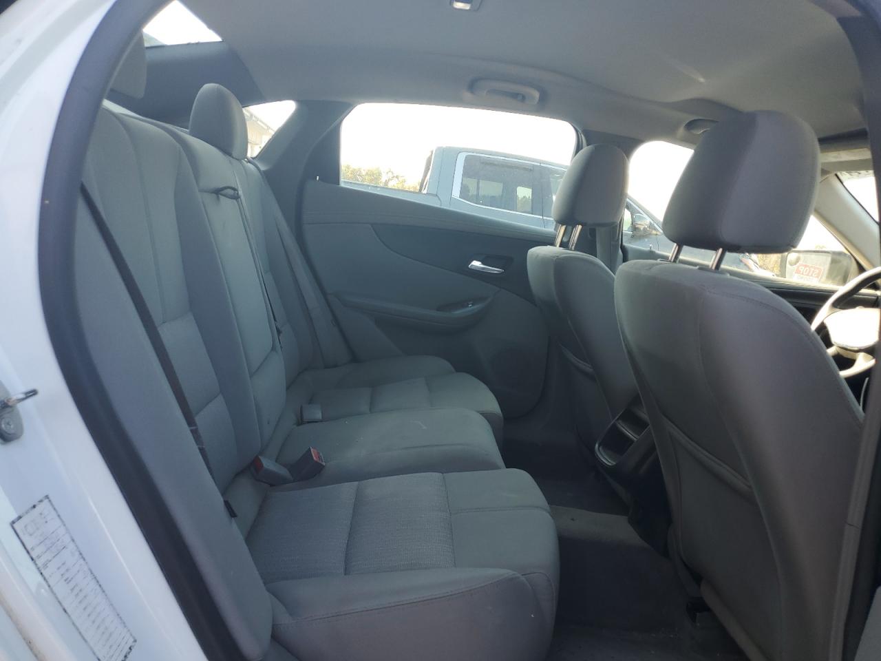 2015 Chevrolet Impala - Image 10