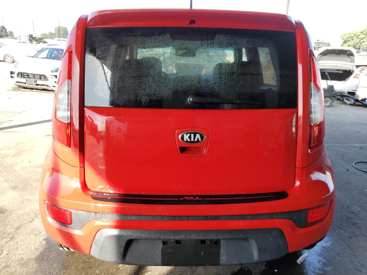 2013 Kia Soul + VIN: KNDJT2A64D7598293 Lot: 76916804