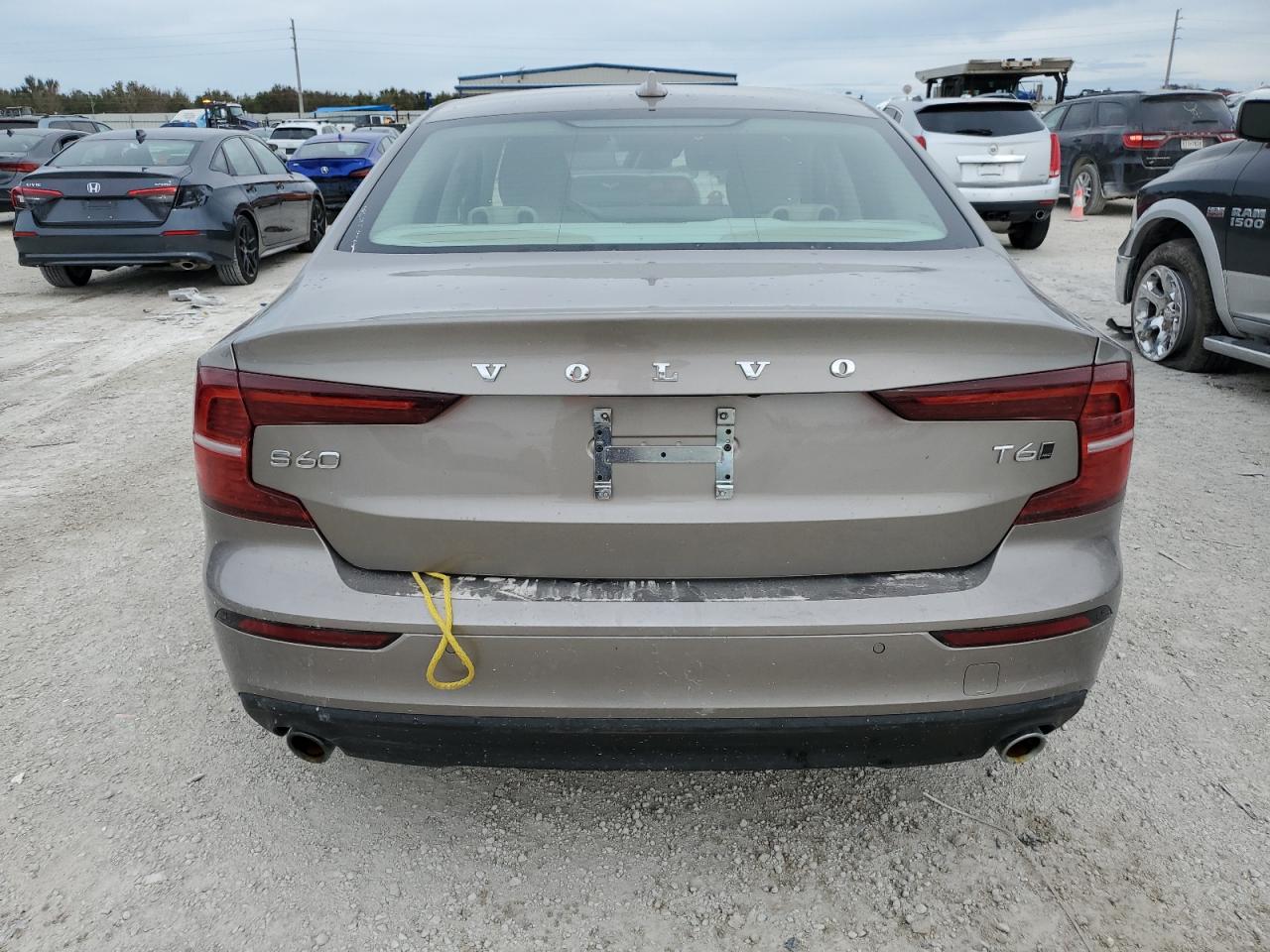 2019 Volvo S60 T6 Momentum VIN: 7JRA22TK9KG015261 Lot: 78354014