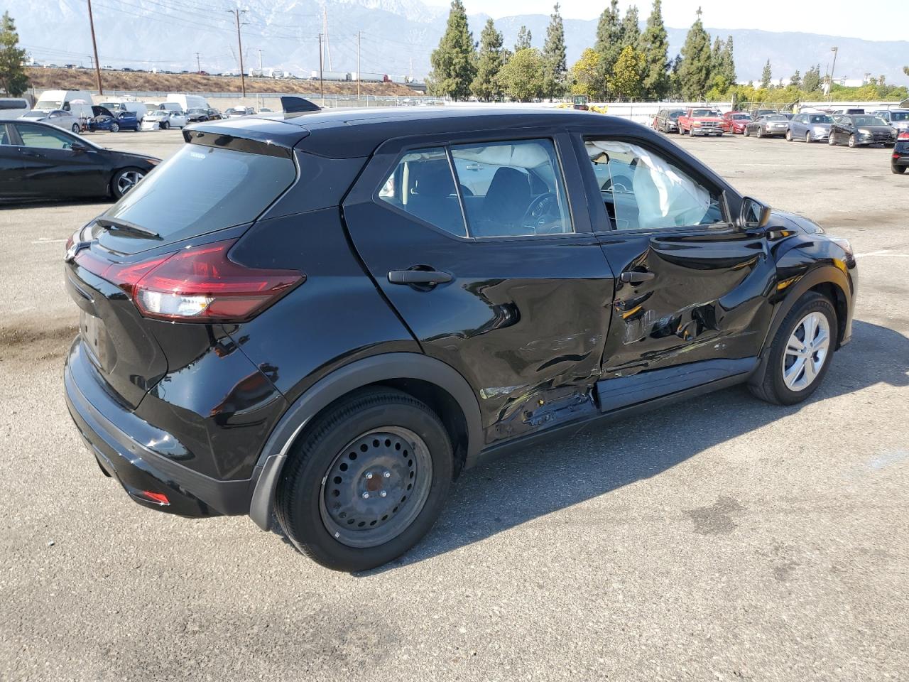 3N1CP5BV8NL521673 2020 Nissan Kicks S