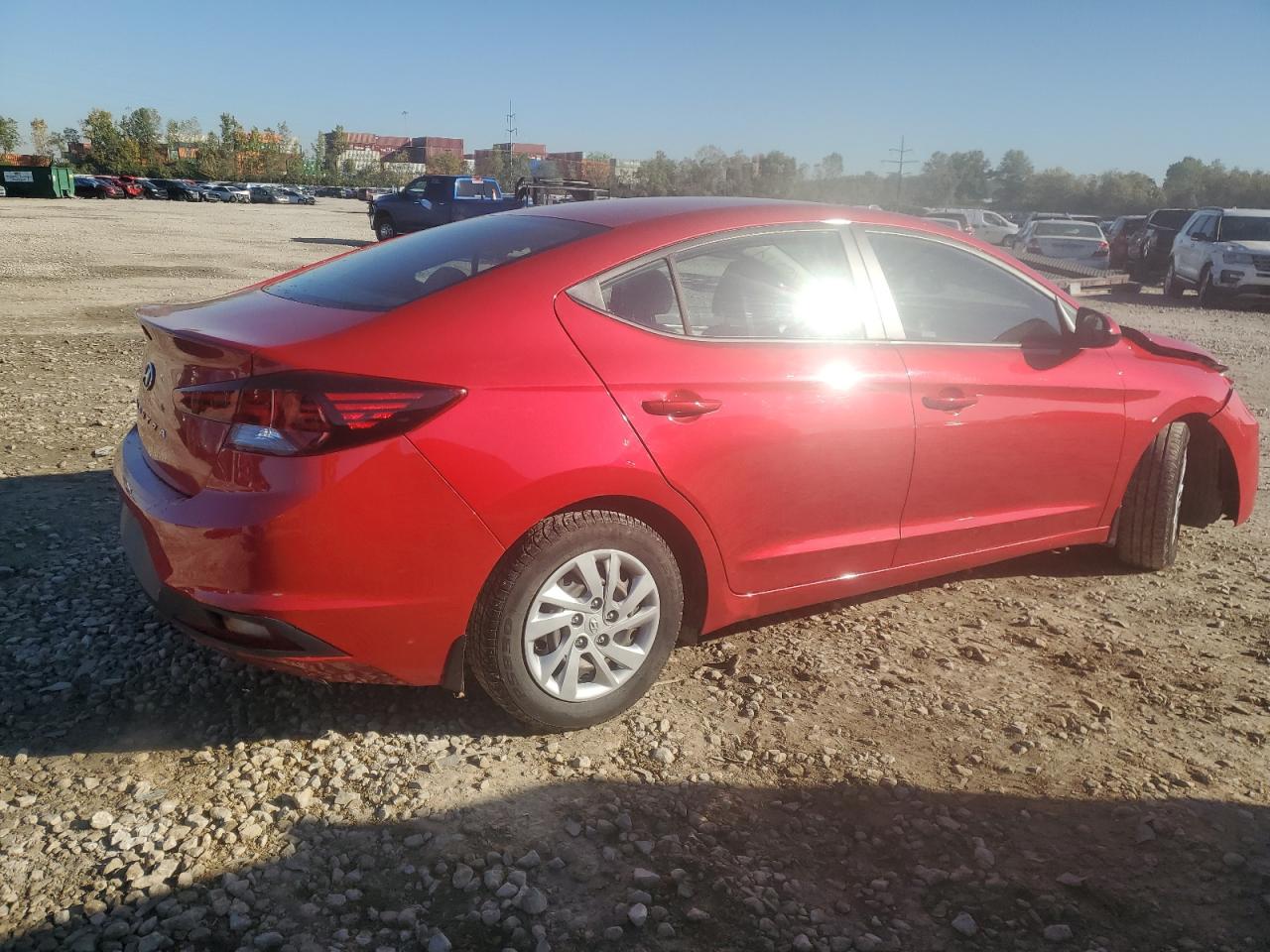 2020 Hyundai Elantra - Image 3