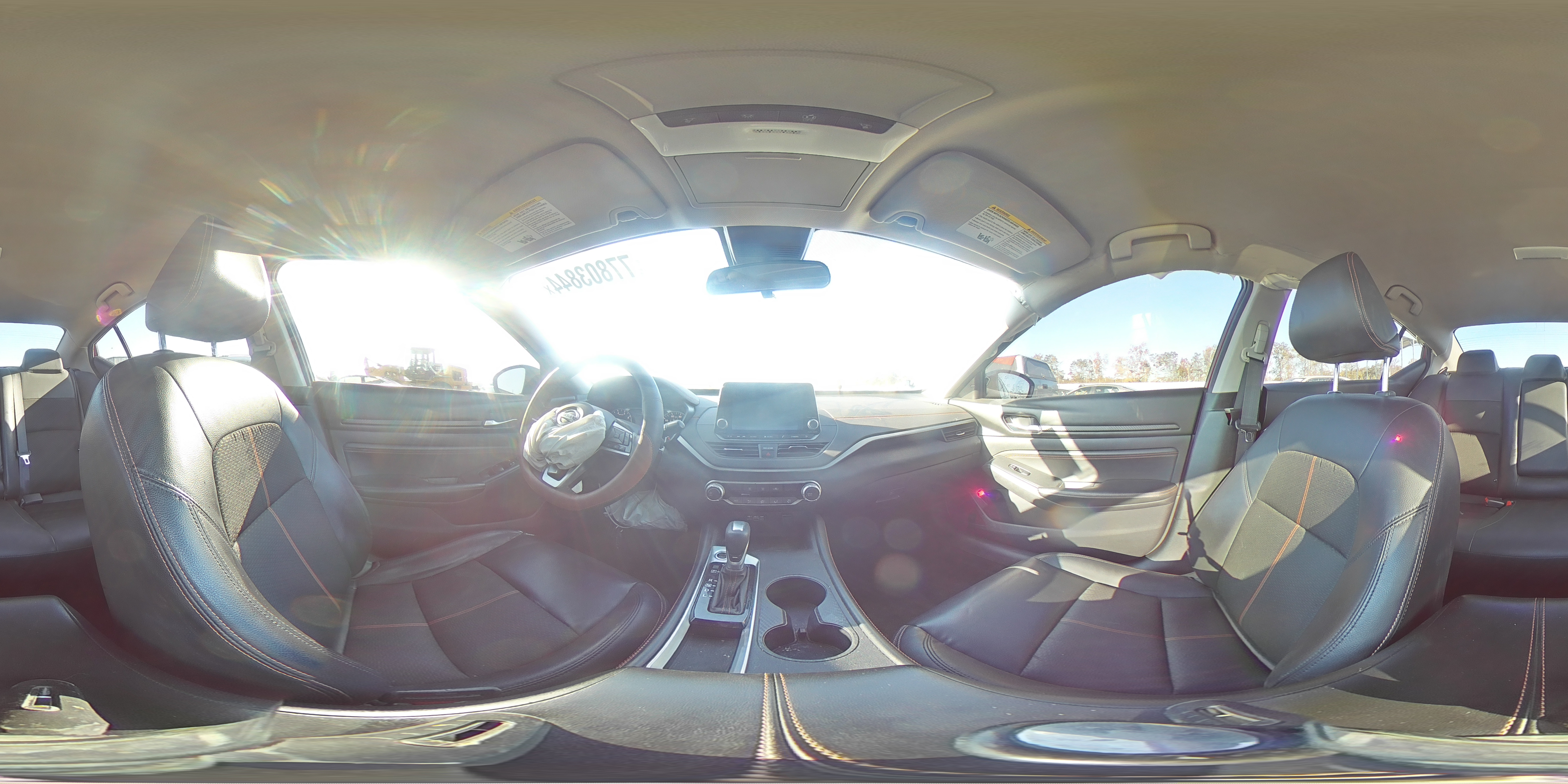 2020 Nissan Altima - Image 14