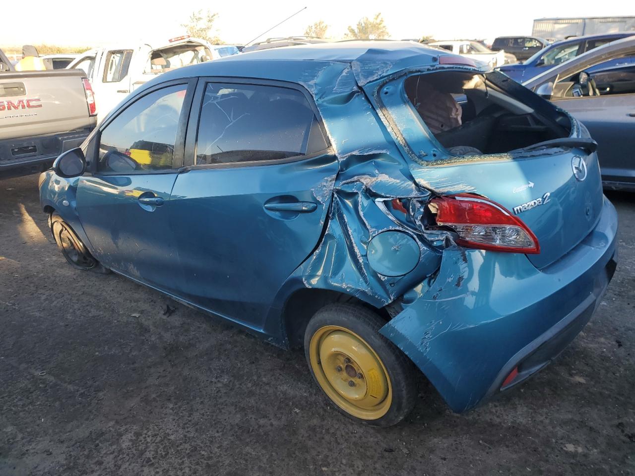 2012 Mazda 2 - Image 2