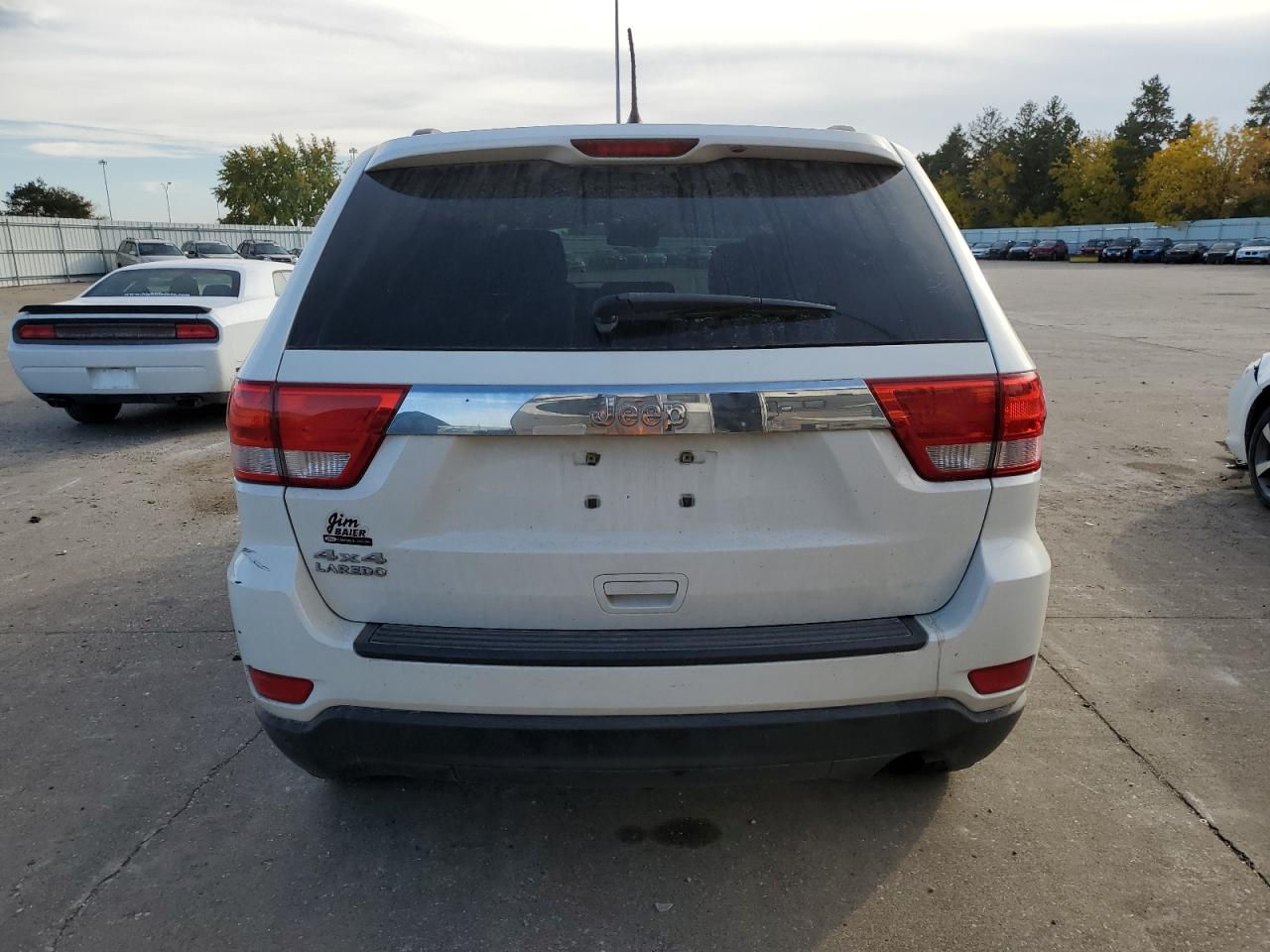 2011 Jeep Grand Cherokee - Image 6