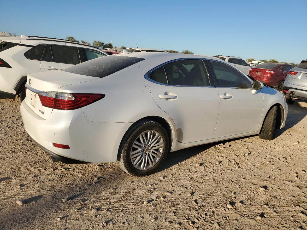 2013 Lexus ES - Image 3