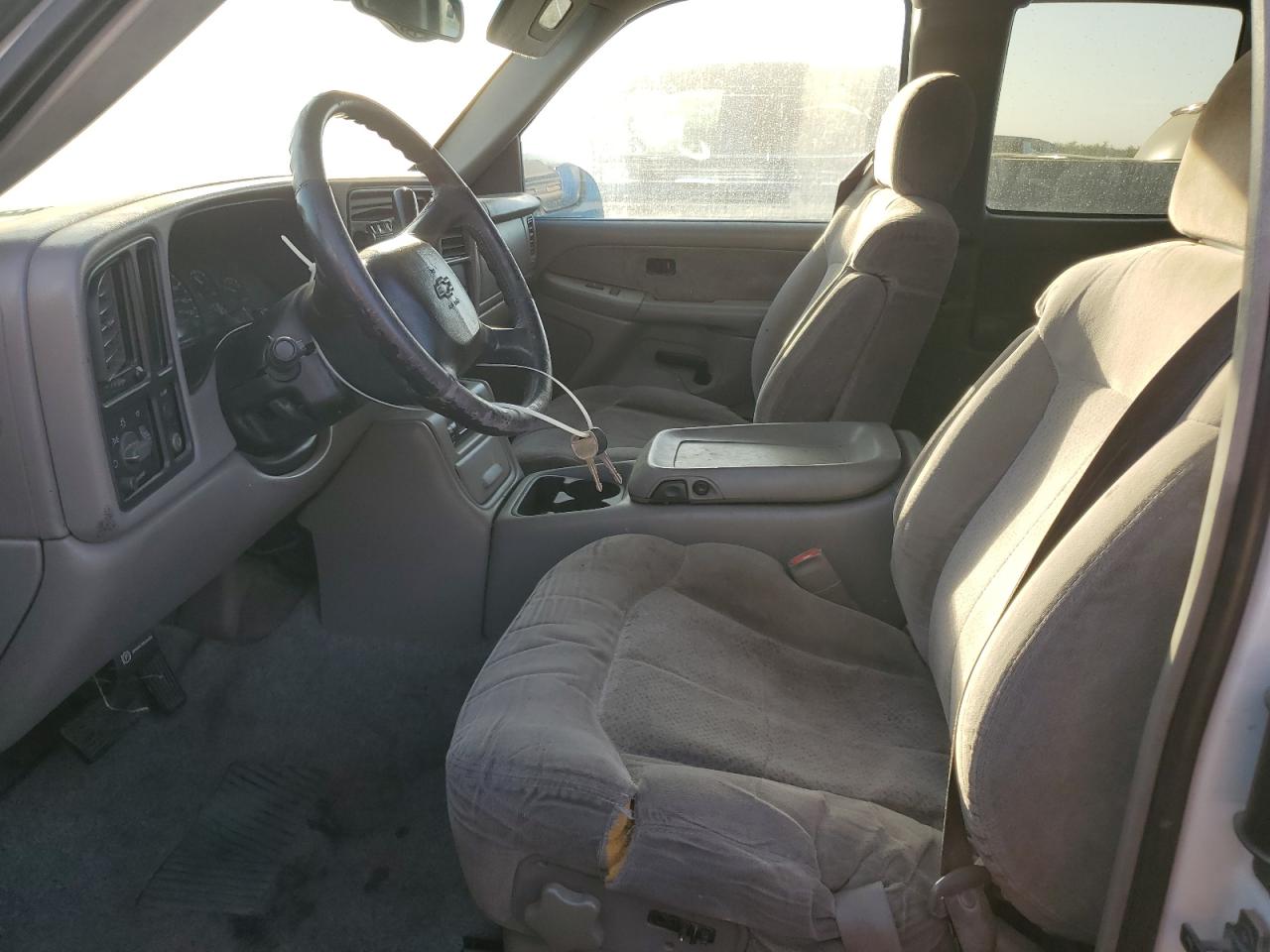 2000 Chevrolet Silverado - Image 7
