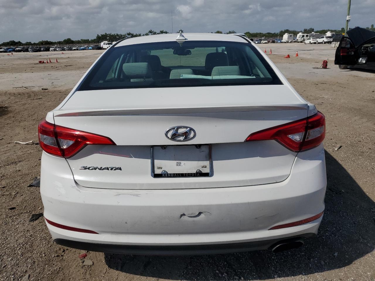 VIN 5NPE24AF5HH584128 2017 HYUNDAI SONATA no.6