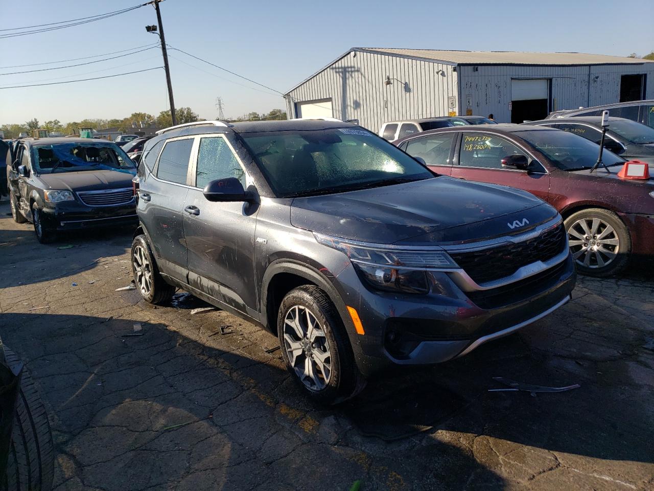 2023 Kia Seltos - Image 4