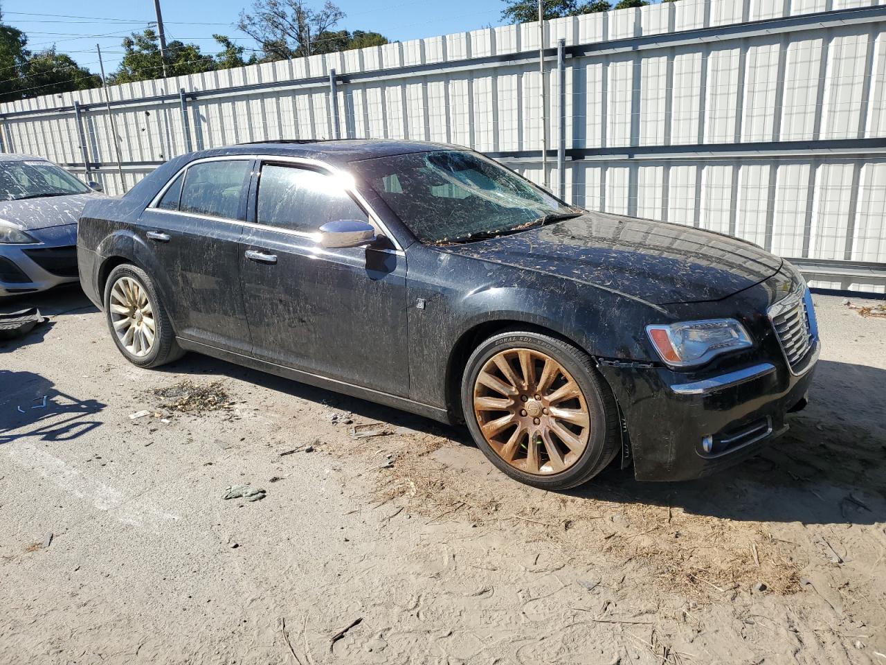 2013 Chrysler 300 - Image 4