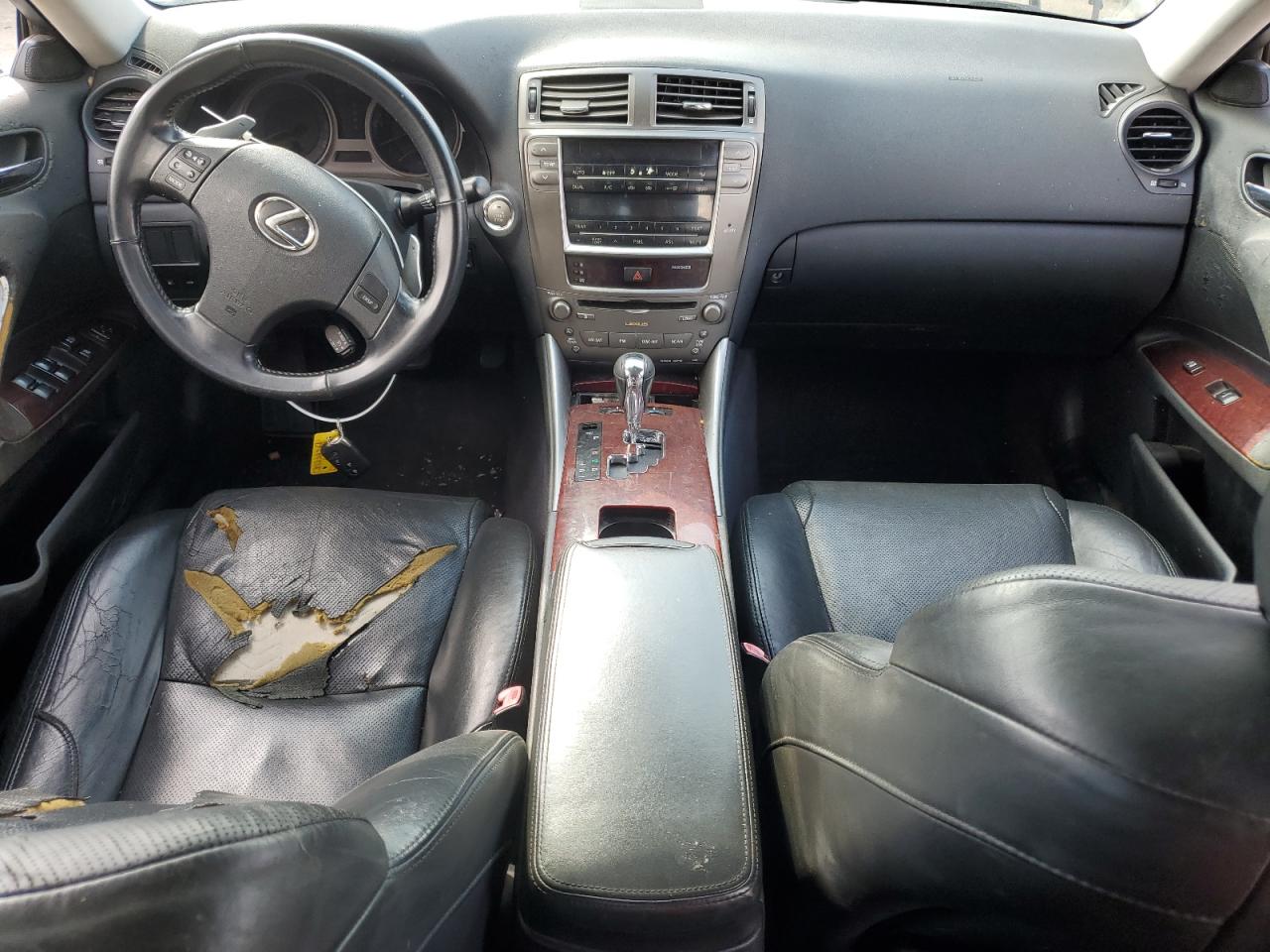 2007 Lexus IS - Image 8