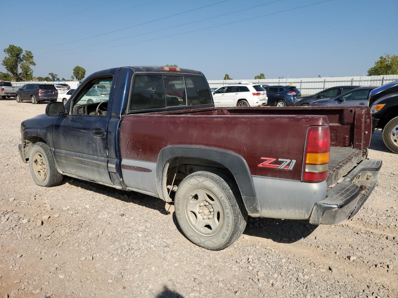 2001 Chevrolet Silverado - Image 2