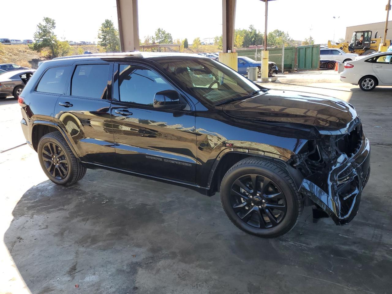 2018 Jeep Grand Cherokee - Image 4