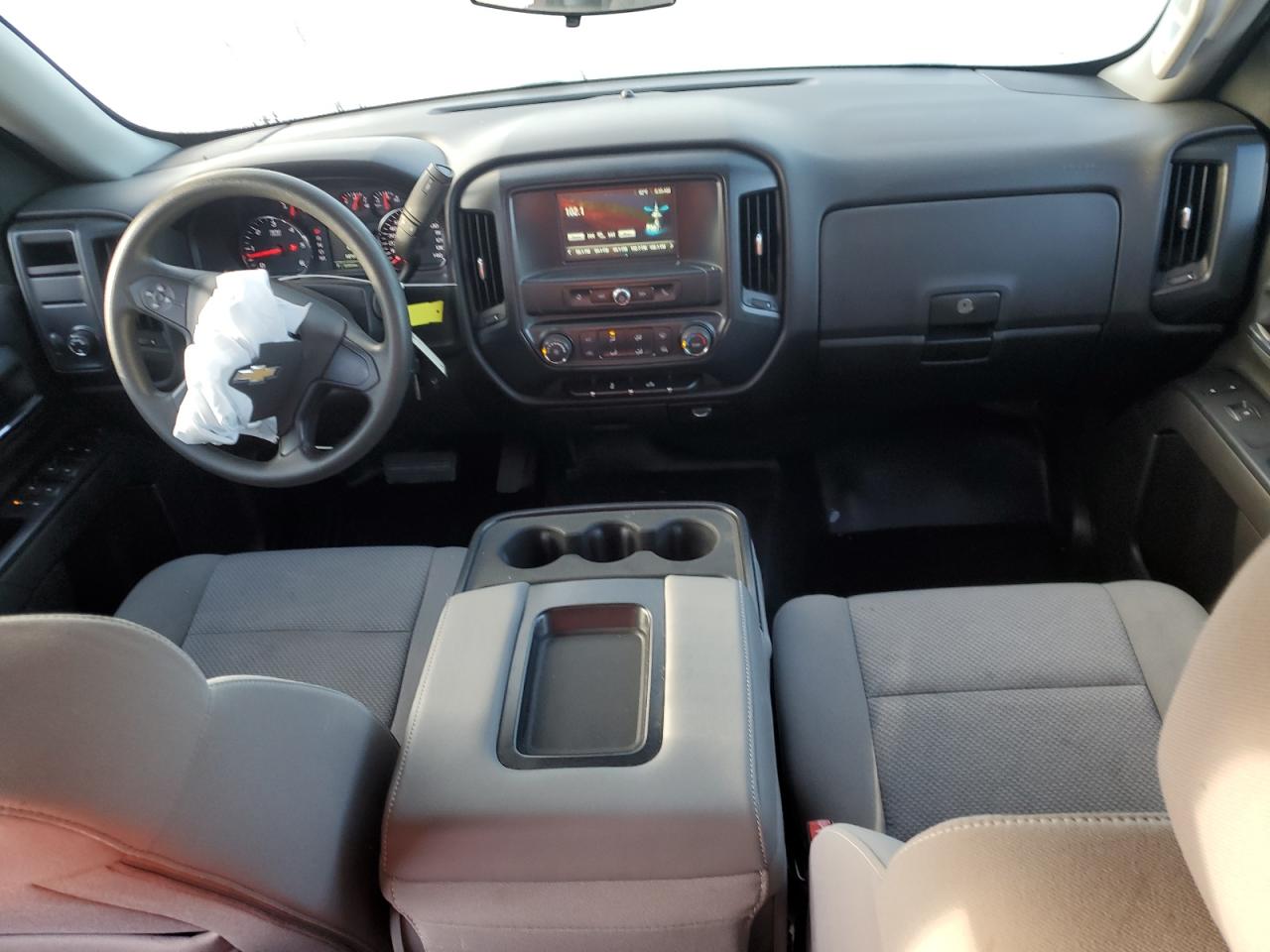 2016 Chevrolet Silverado - Image 8