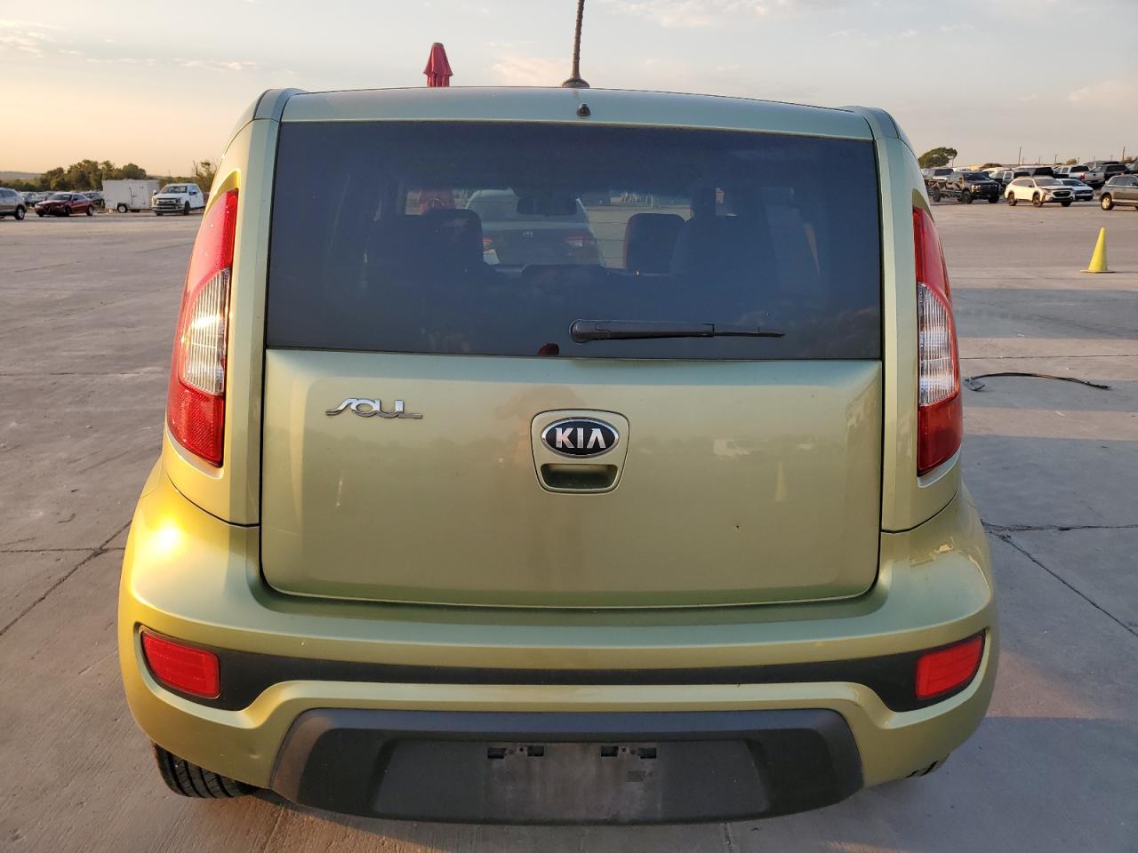 2013 Kia Soul VIN: KNDJT2A59D7589712 Lot: 75108664