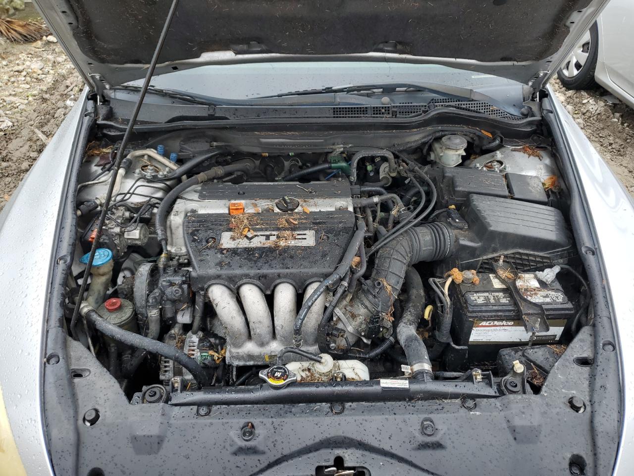 2004 Honda Accord - Image 11