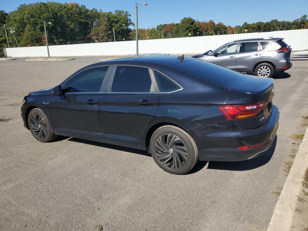 2019 Volkswagen Jetta - Image 2