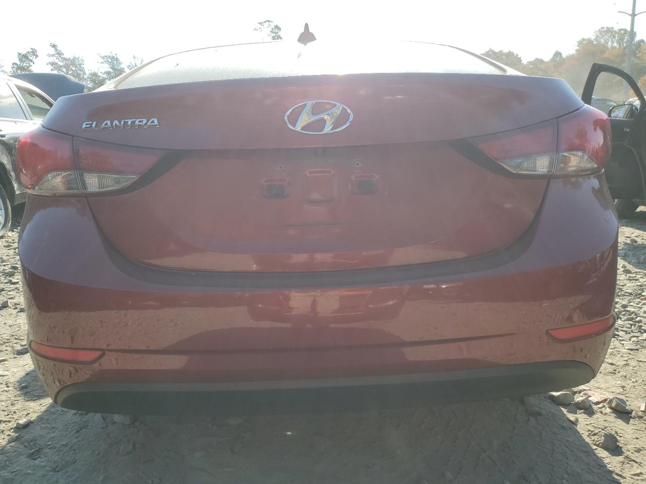 2016 Hyundai Elantra - Image 6