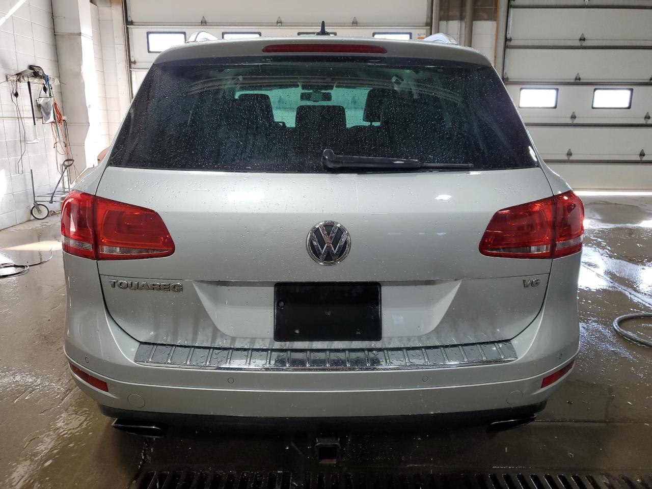 2012 Volkswagen Touareg V6 VIN: WVGFF9BP8CD002269 Lot: 76004224