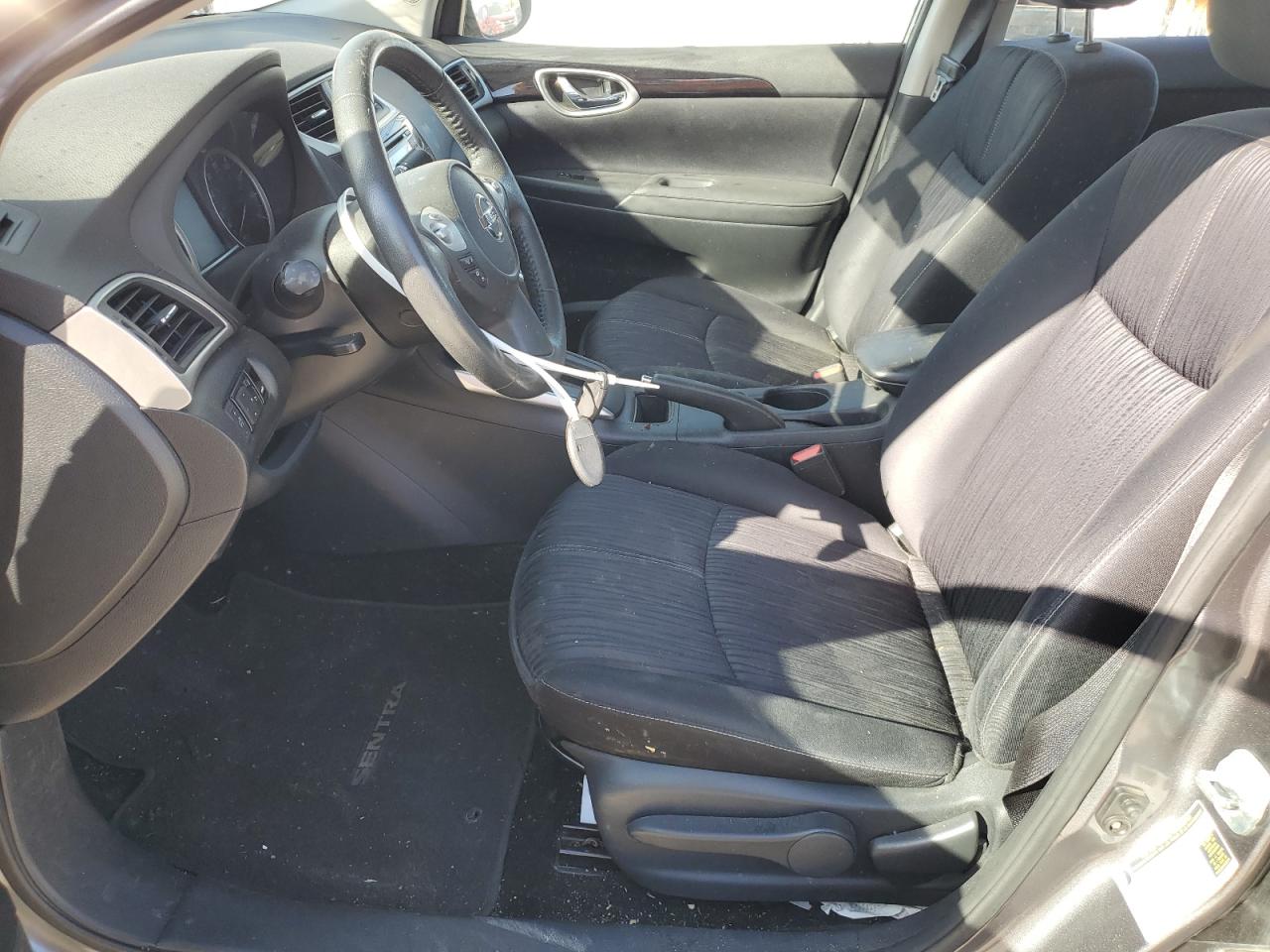 2016 Nissan Sentra - Image 7