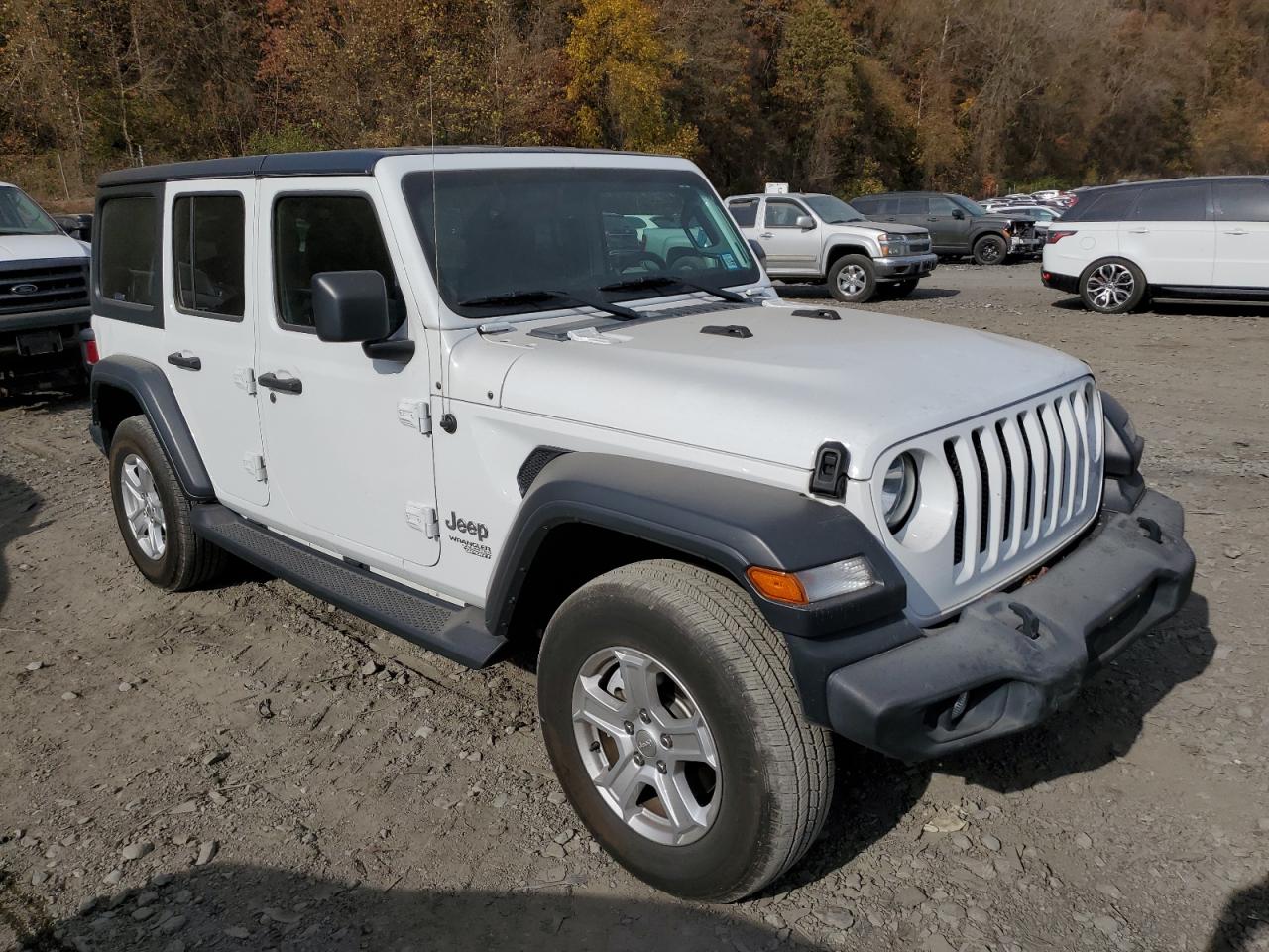 2019 Jeep Wrangler - Image 4
