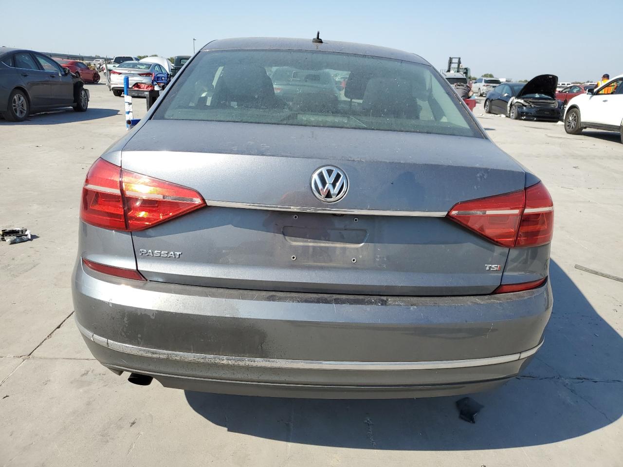 2016 Volkswagen Passat S VIN: 1VWAT7A39GC036353 Lot: 75964534