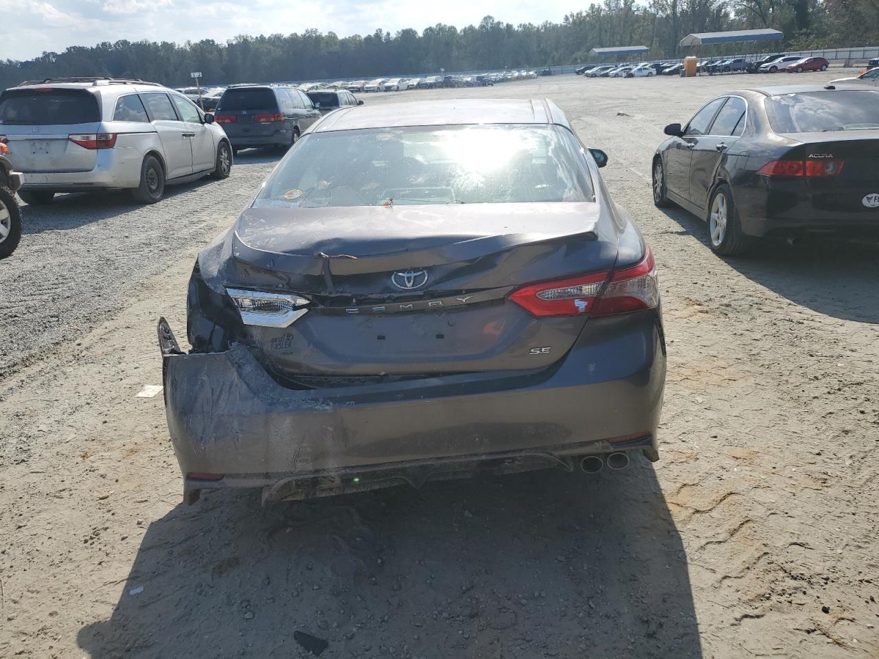 4T1B11HK5JU127978 2018 Toyota Camry L