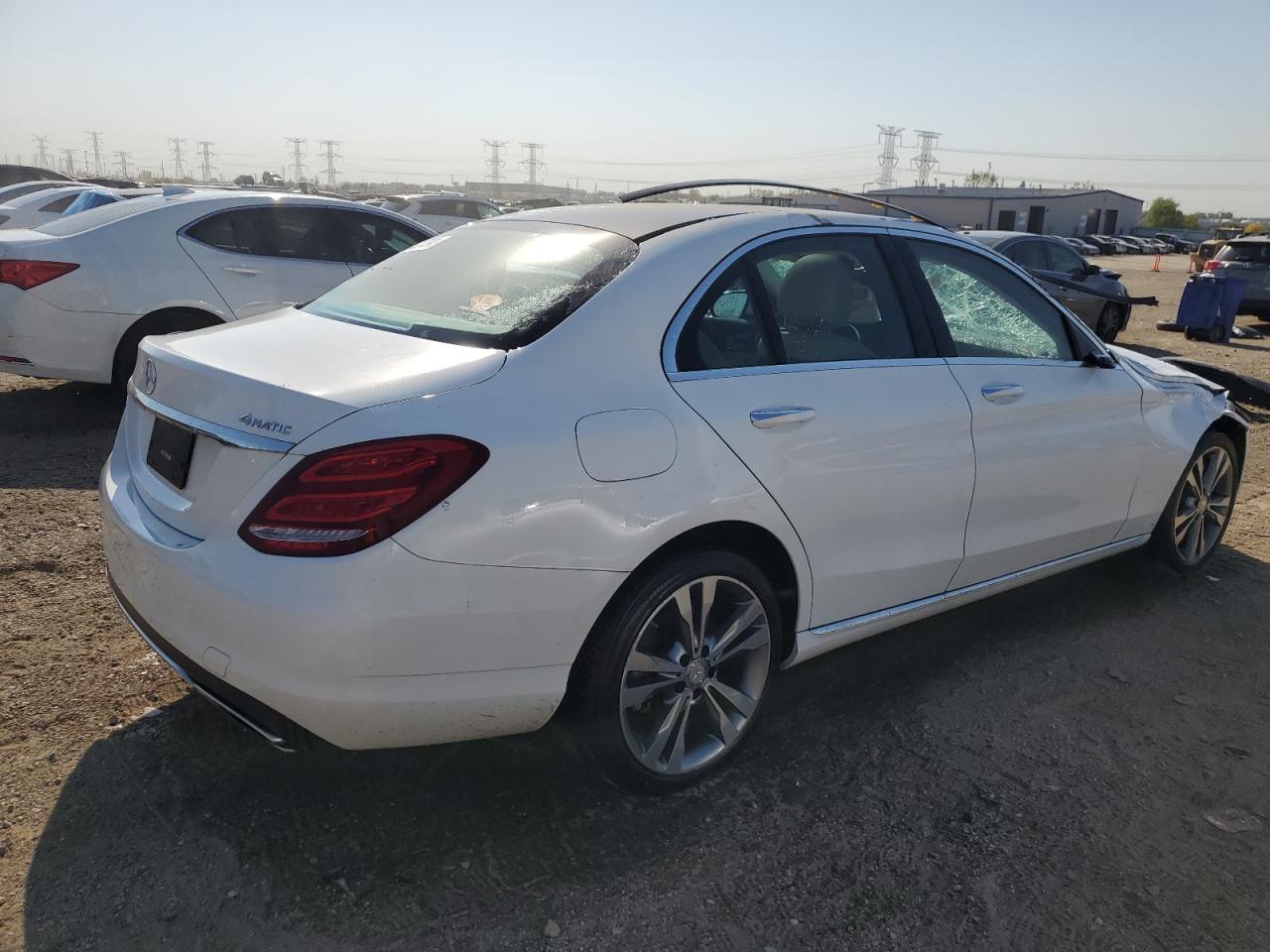 VIN 55SWF4KB1GU157111 2016 MERCEDES-BENZ C-CLASS no.3