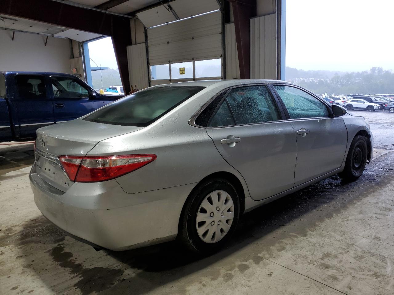 2016 Toyota Camry - Image 3