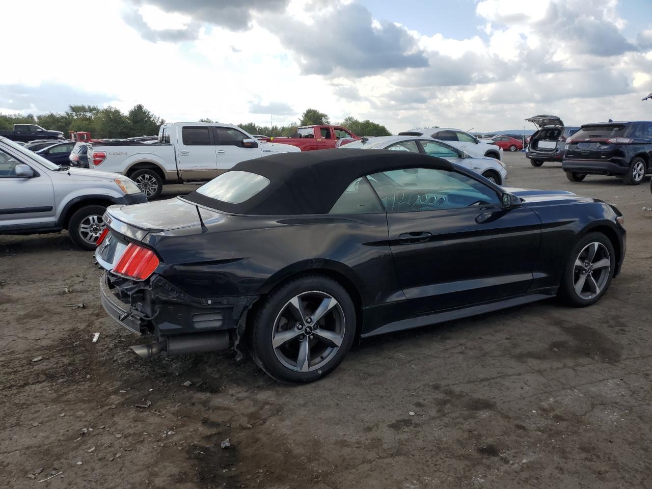 2015 Ford Mustang - Image 3