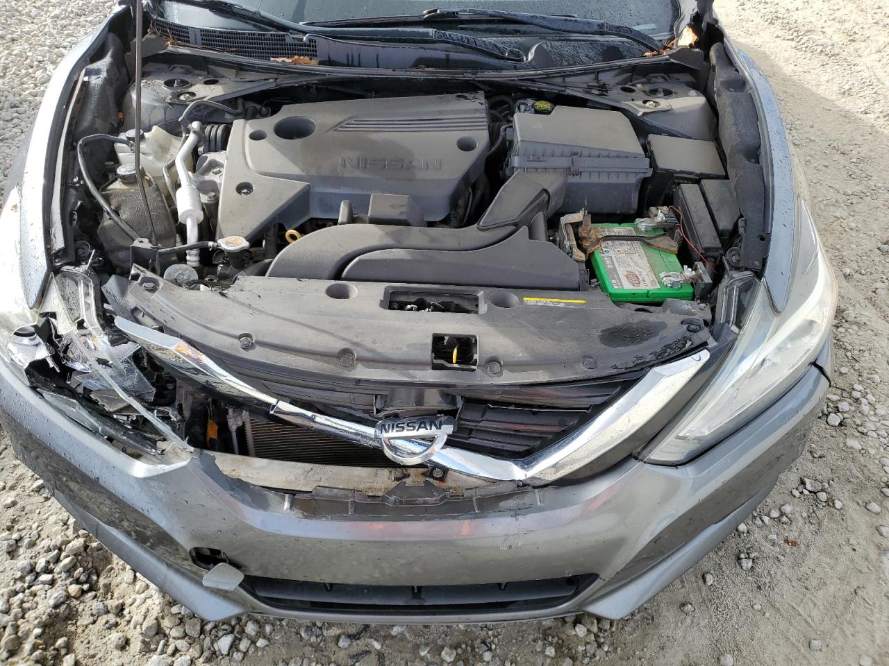 2018 Nissan Altima - Image 11