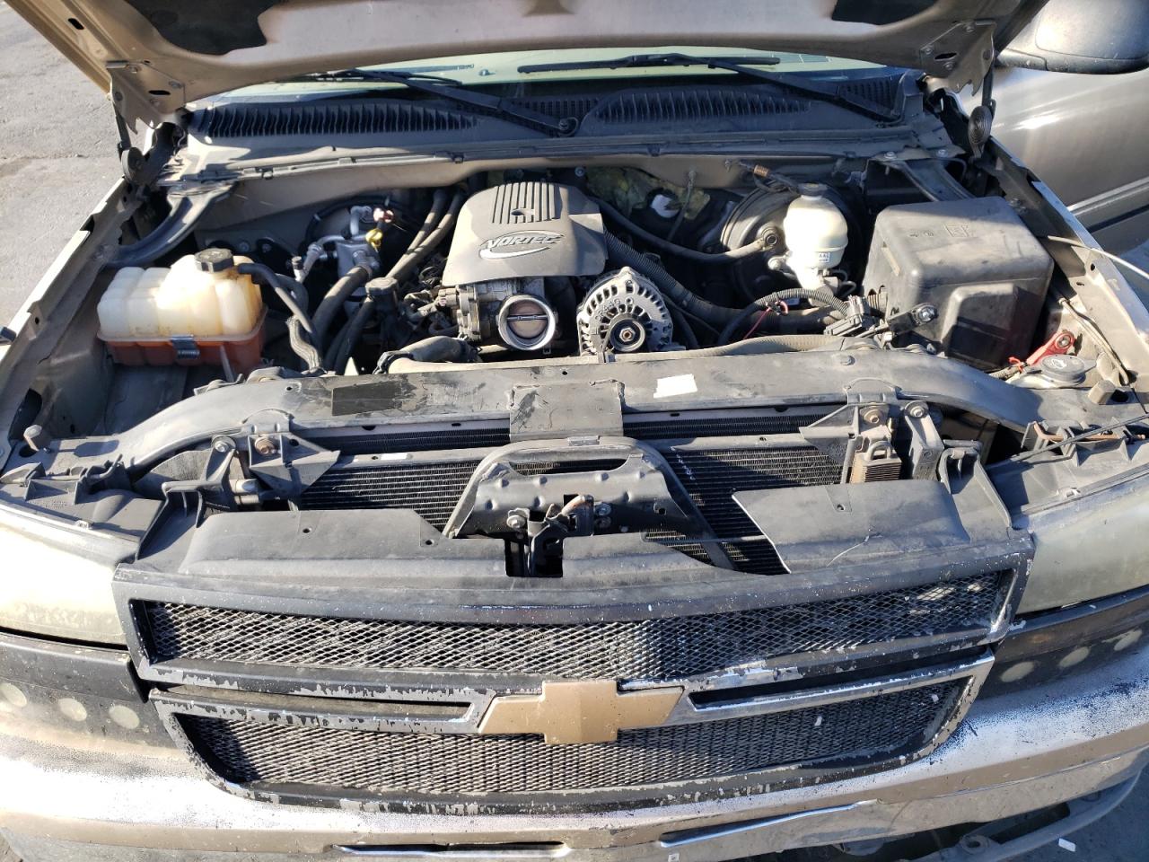 2006 Chevrolet Silverado - Image 11