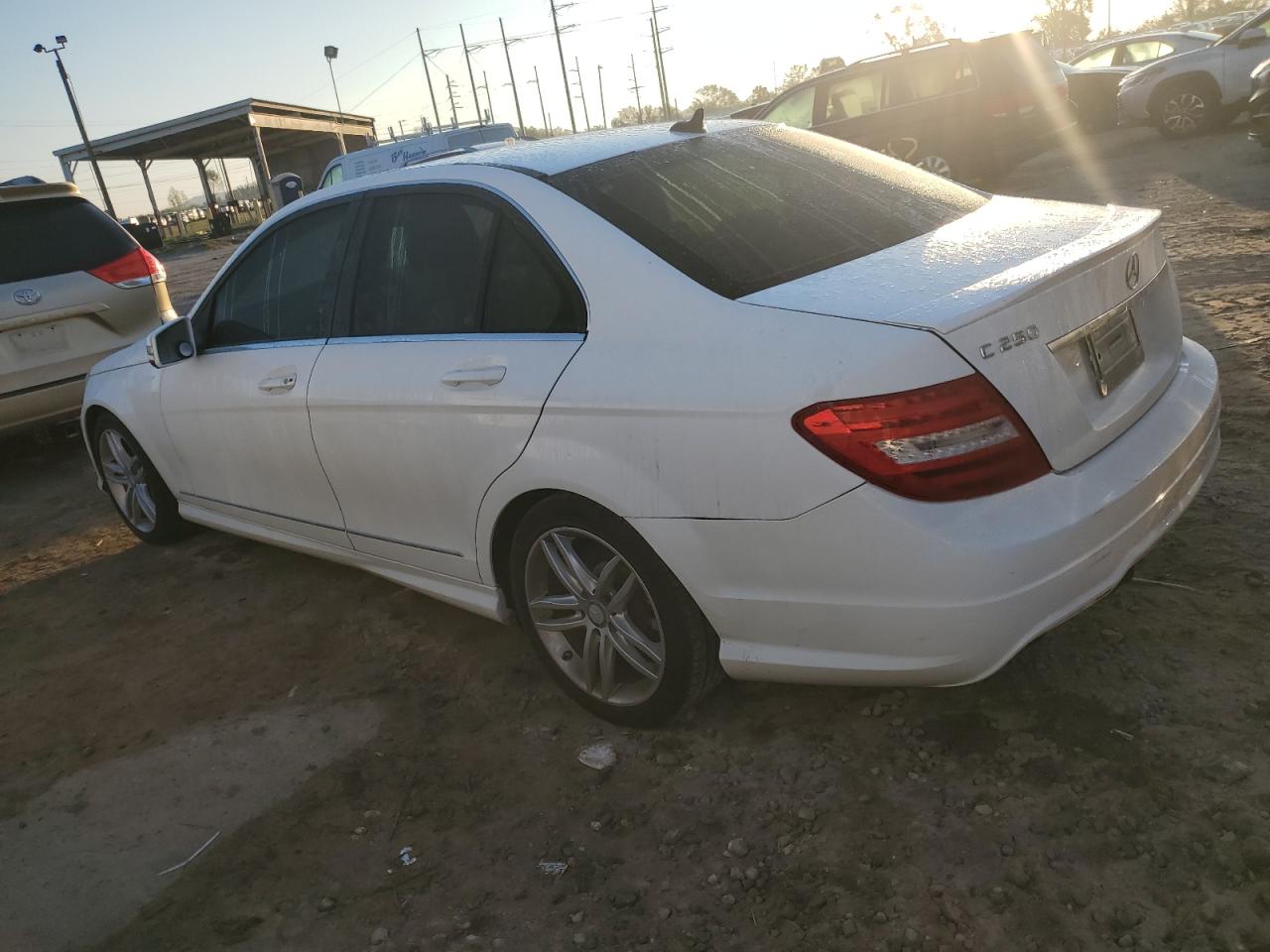 VIN WDDGF4HB9ER316161 2014 MERCEDES-BENZ C-CLASS no.2