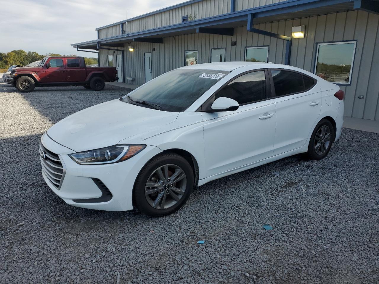 5NPD84LF1HH006440 2017 HYUNDAI ELANTRA - Image 1