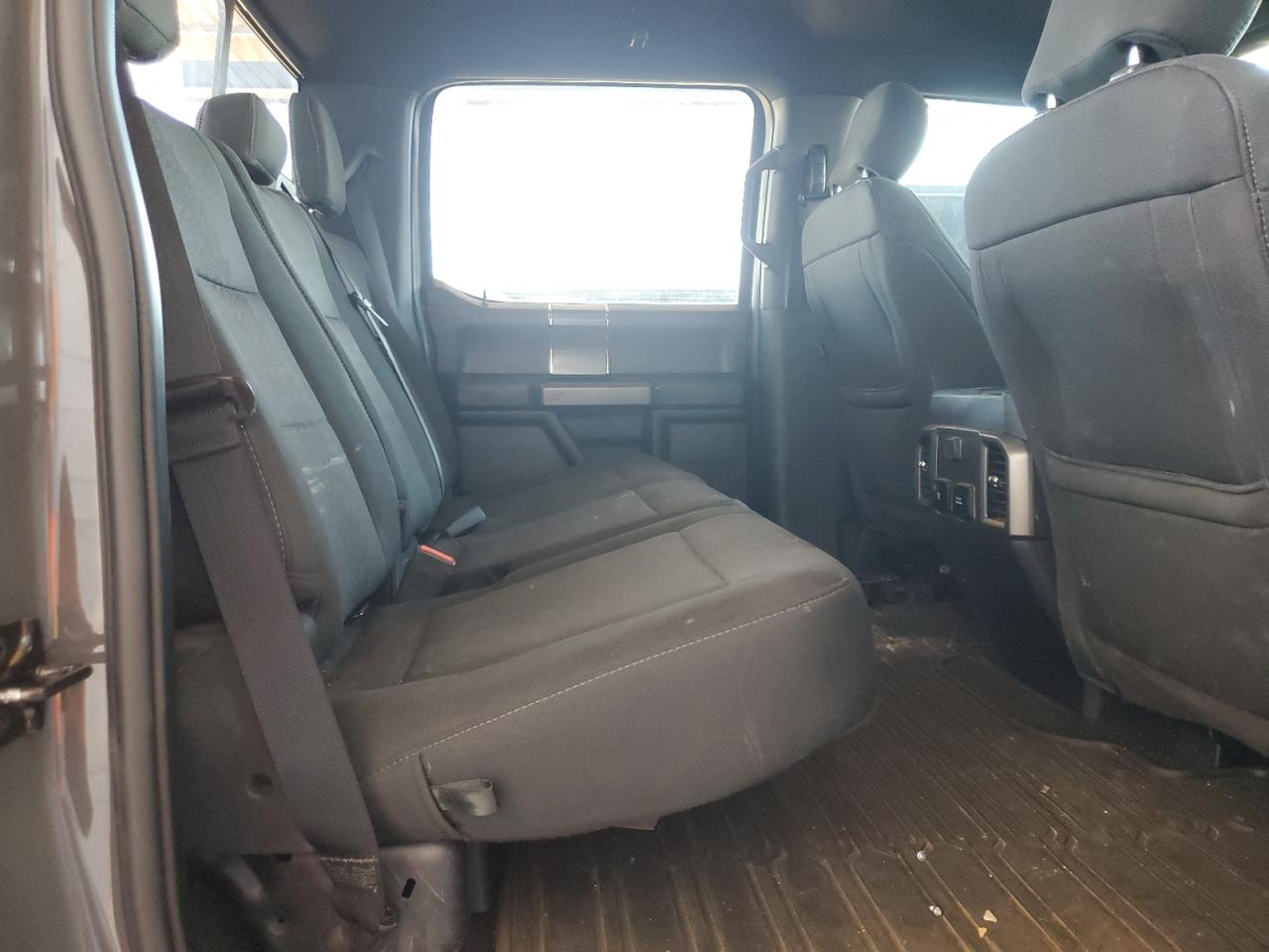 2020 Ford F-150 - Image 10