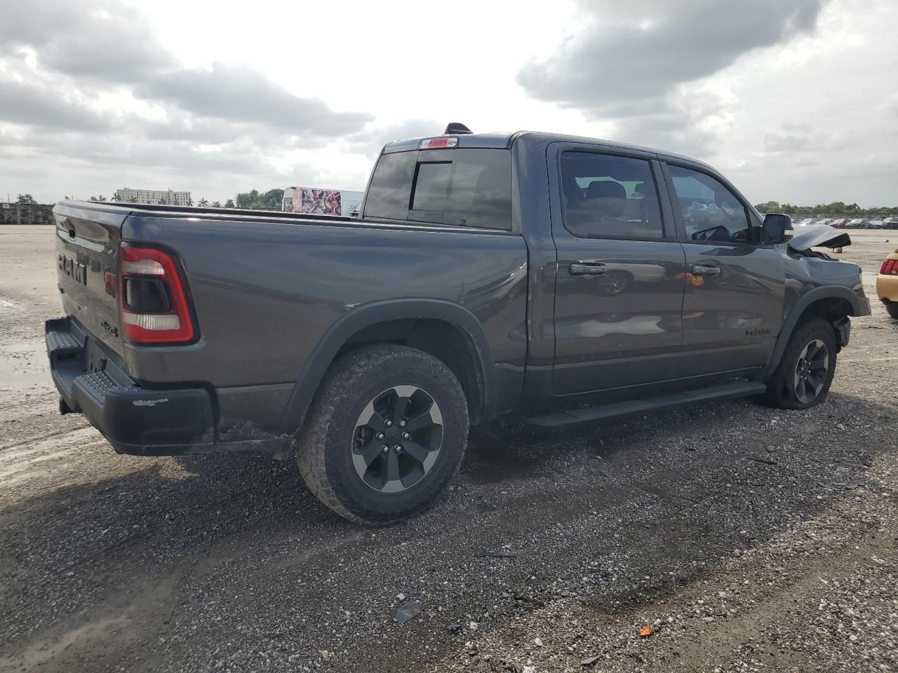 2019 RAM 1500 - Image 3