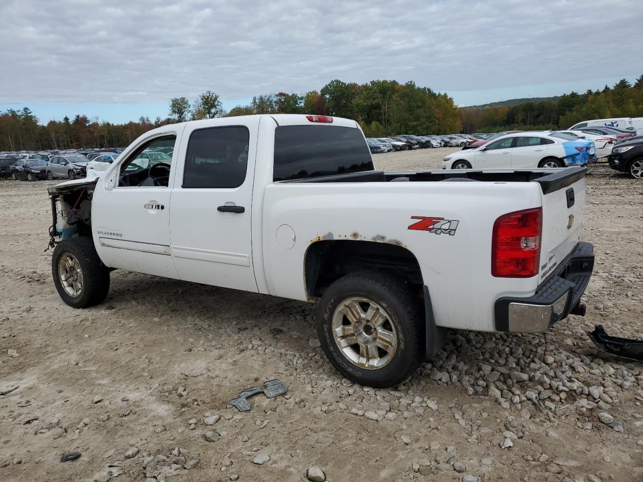 2011 Chevrolet Silverado - Image 2