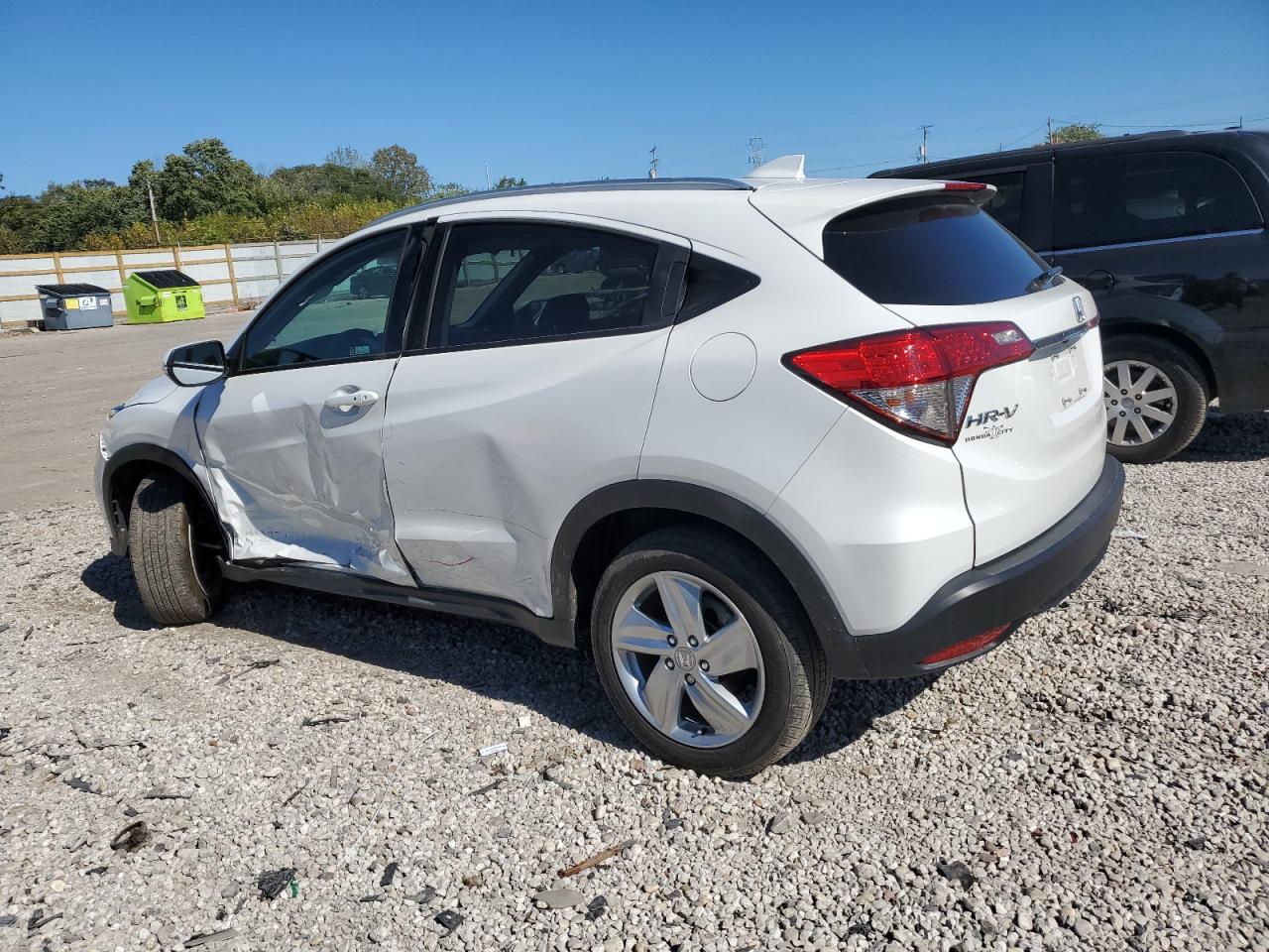 3CZRU6H58KM728528 2019 HONDA HR-V - Image 2