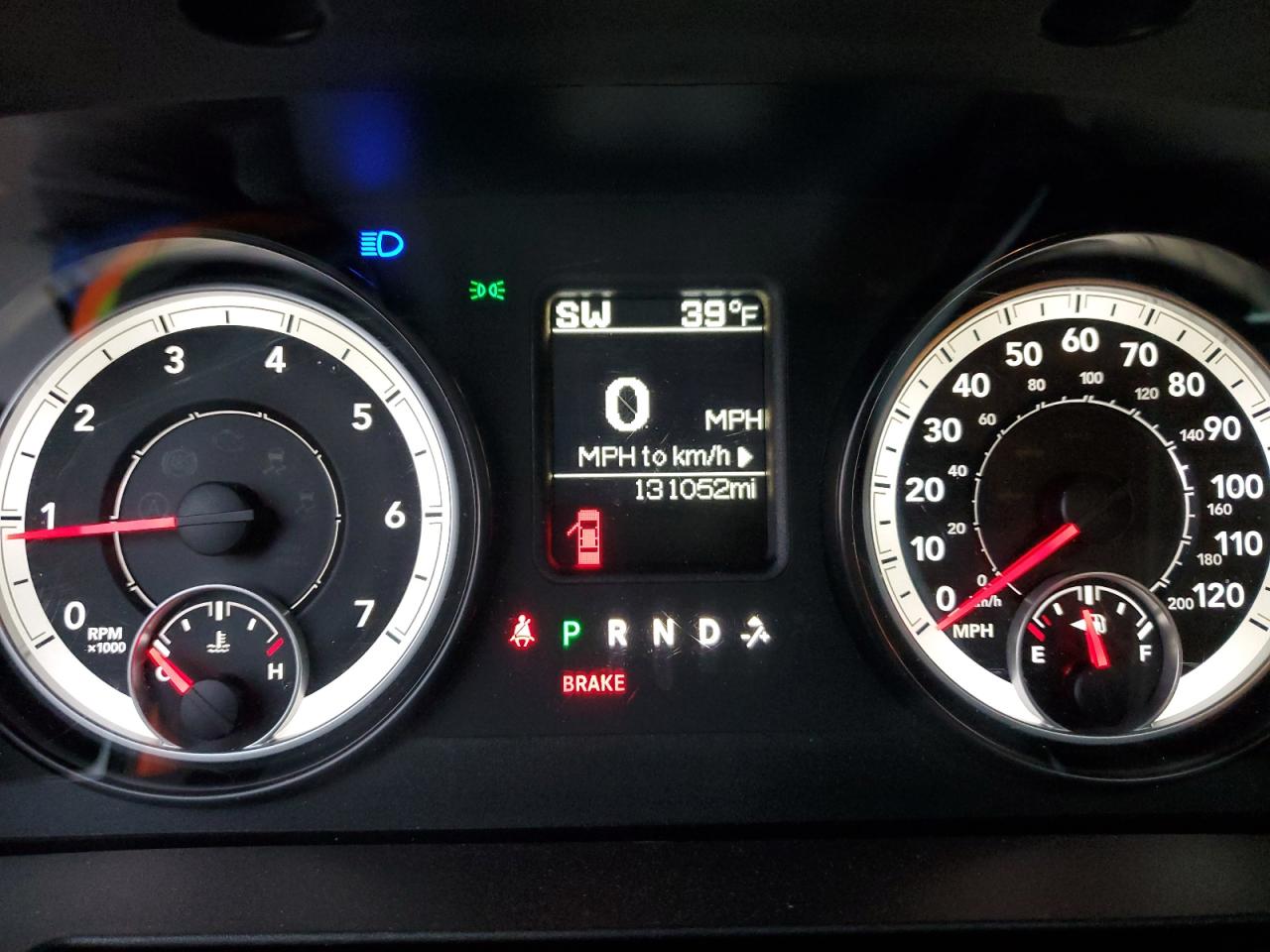 2014 RAM 1500 - Image 9