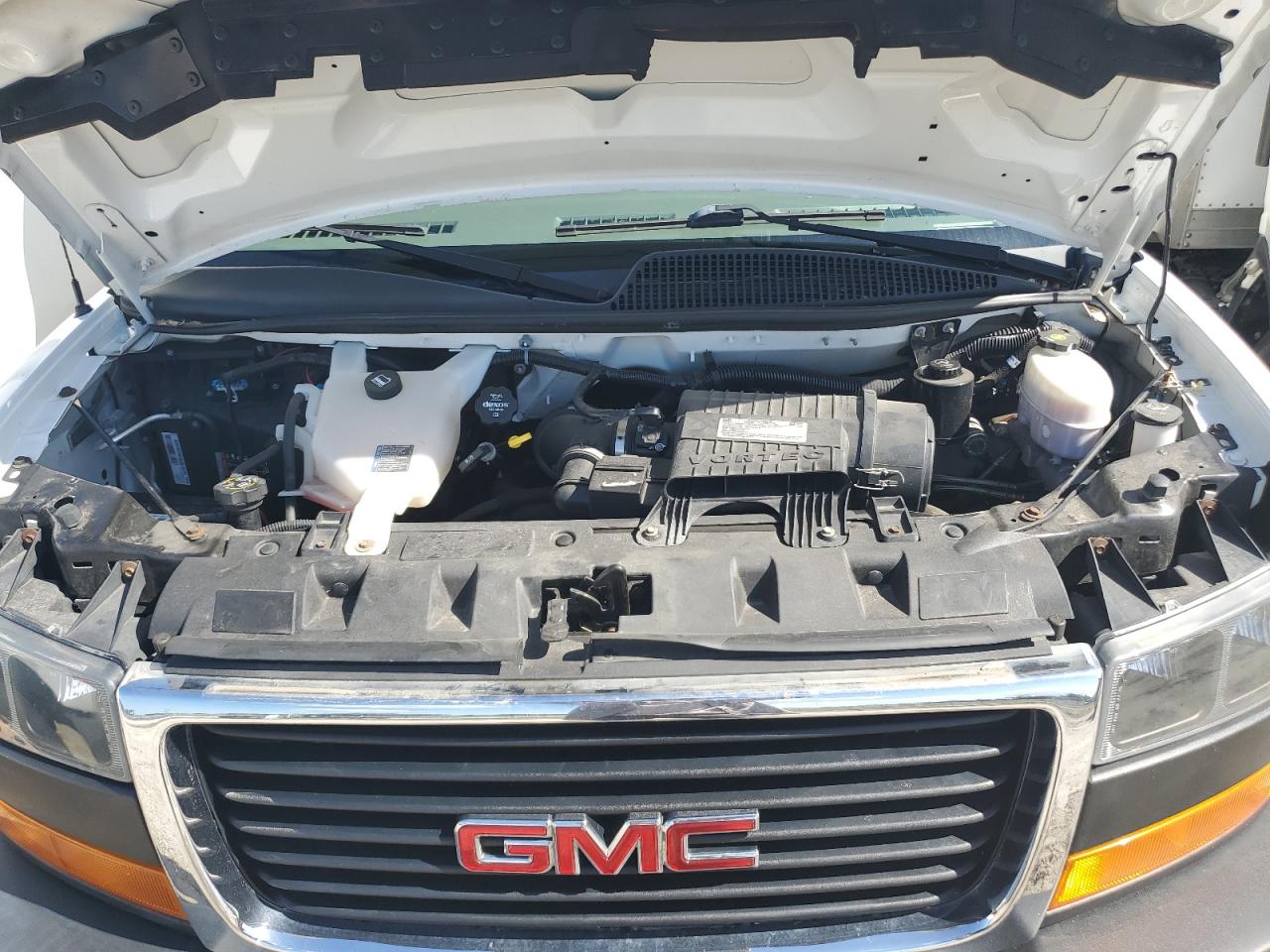 2019 GMC Savana Cutaway G3500 VIN: 7GZ07RFG1KN002675 Lot: 74093894