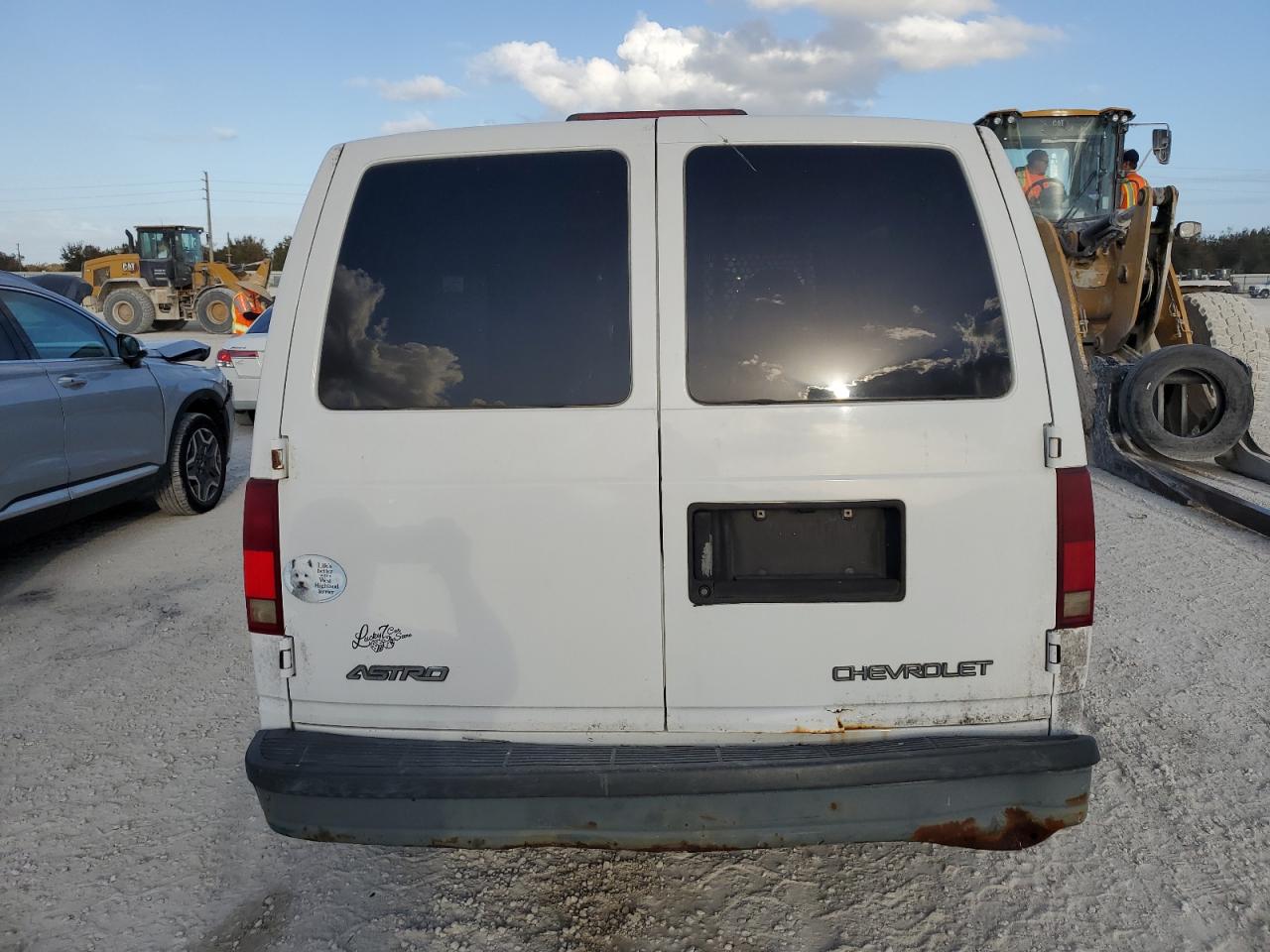 2004 Chevrolet Astro VIN: 1GCDM19X24B119903 Lot: 77430954