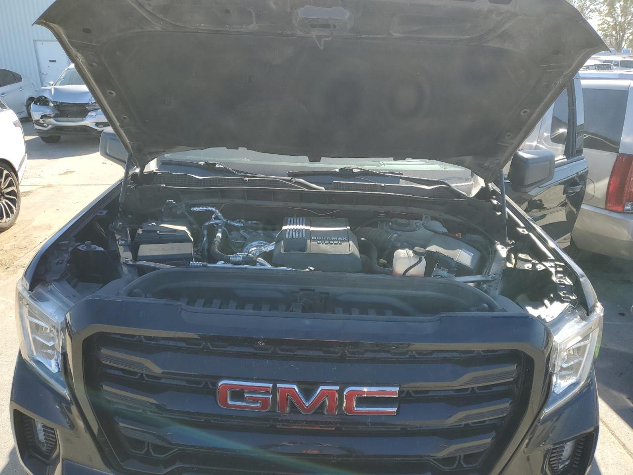 2021 GMC Sierra - Image 11
